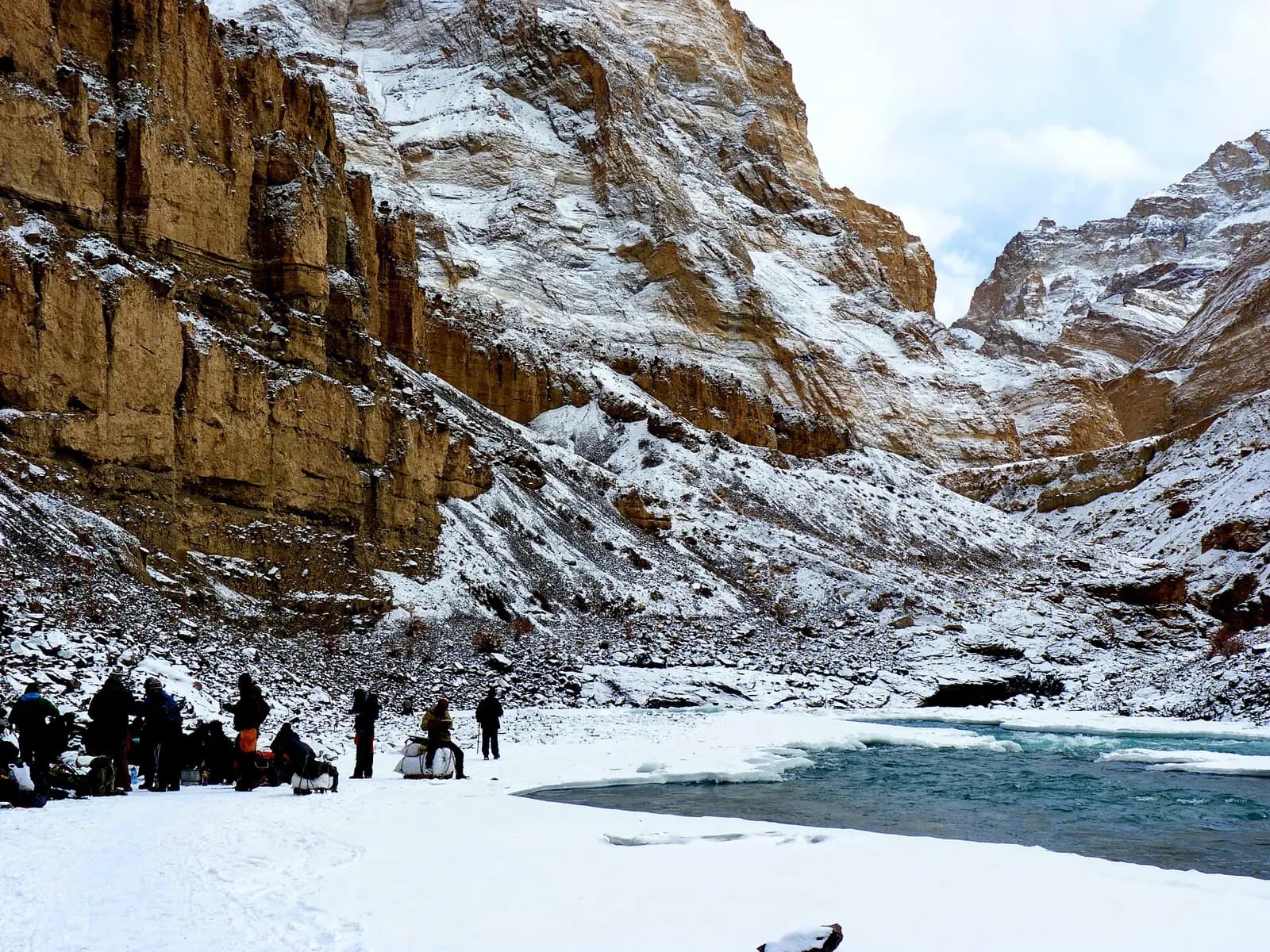Chadar Trek — Lunch break during chadar trek