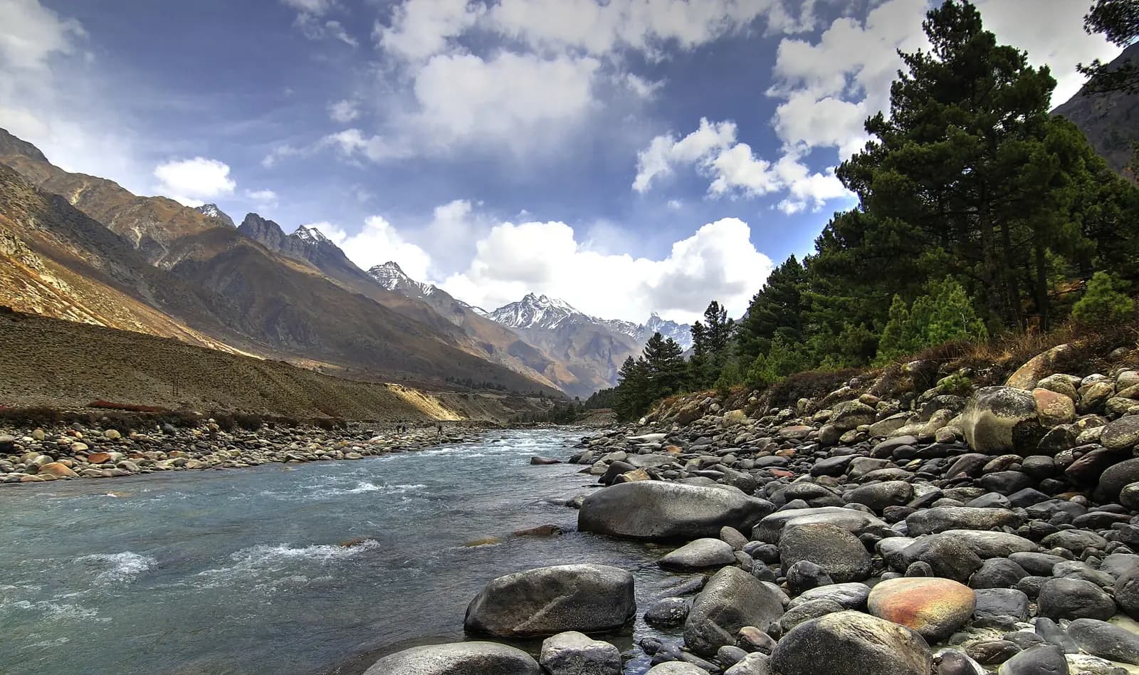 Lamkhaga Pass — The Baspa river flows right through Chitkul to Sangla Valley. Its a picturesque valley with the river meandering through